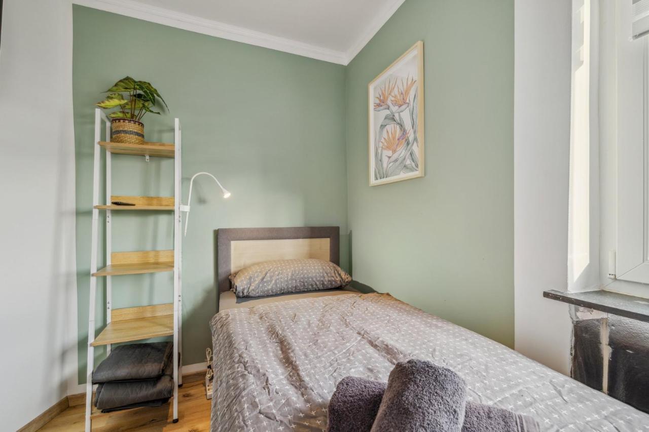 Amalfi A02 - 2 Zi Fuer 4P - Balkon, Smart Tv, Boxspringbett Apartment Кайзерслаутерн Екстериор снимка