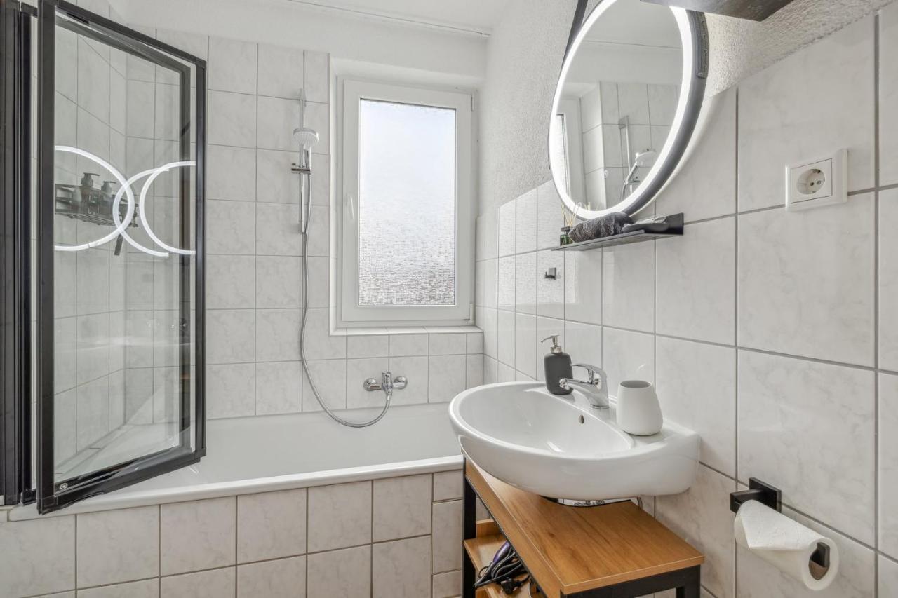 Amalfi A02 - 2 Zi Fuer 4P - Balkon, Smart Tv, Boxspringbett Apartment Кайзерслаутерн Екстериор снимка
